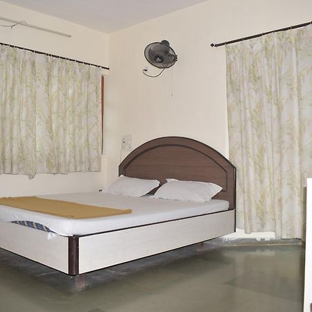 Hotel Guruji アリバグ エクステリア 写真